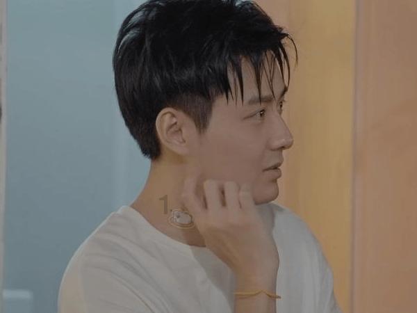 一个内向男孩默默喜欢一个女孩，喜欢了十个月，有了新对象依旧对那个女孩很放在心上，这是为什么啊？？？游戏画面